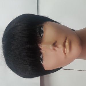 Short cut wig